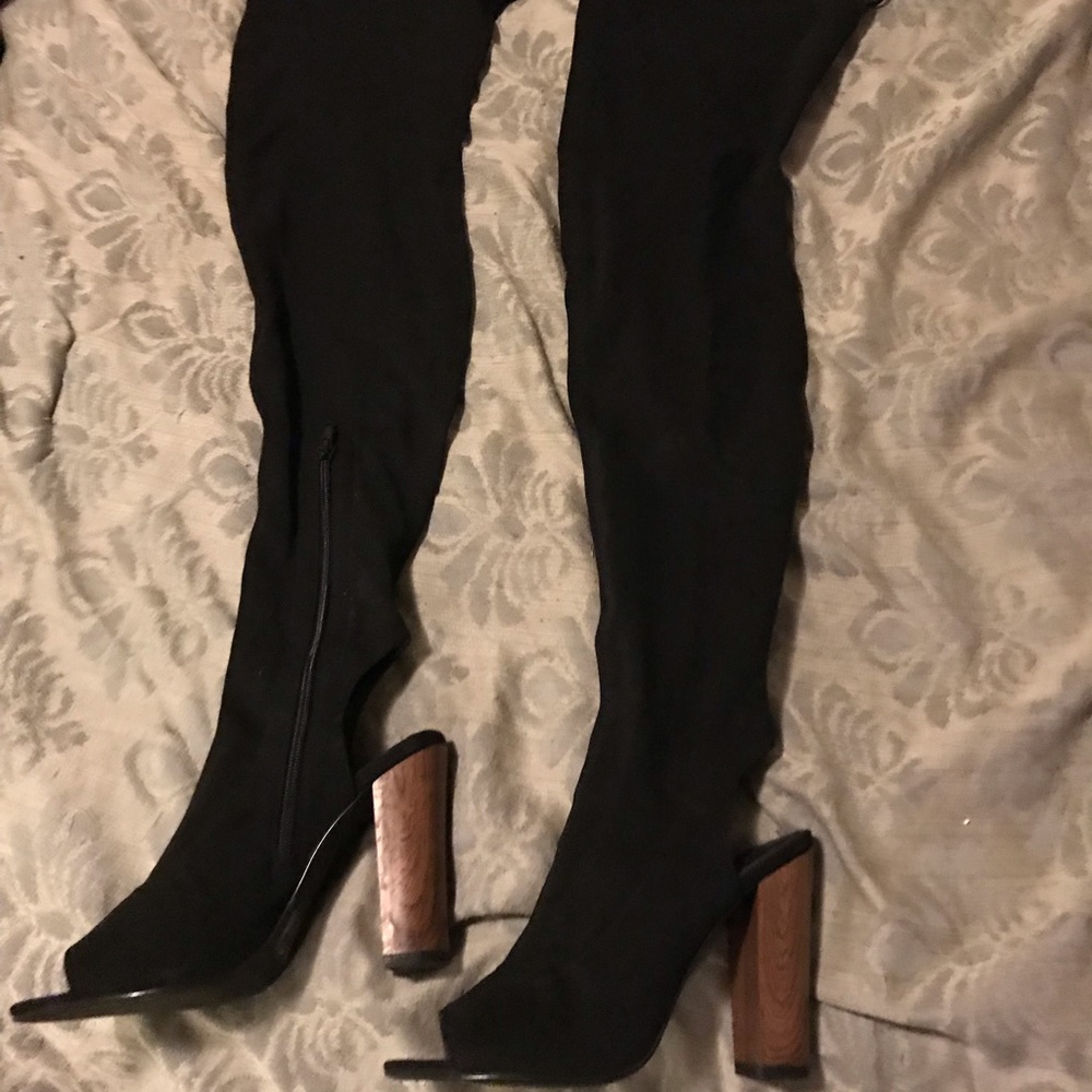 Thigh high booths